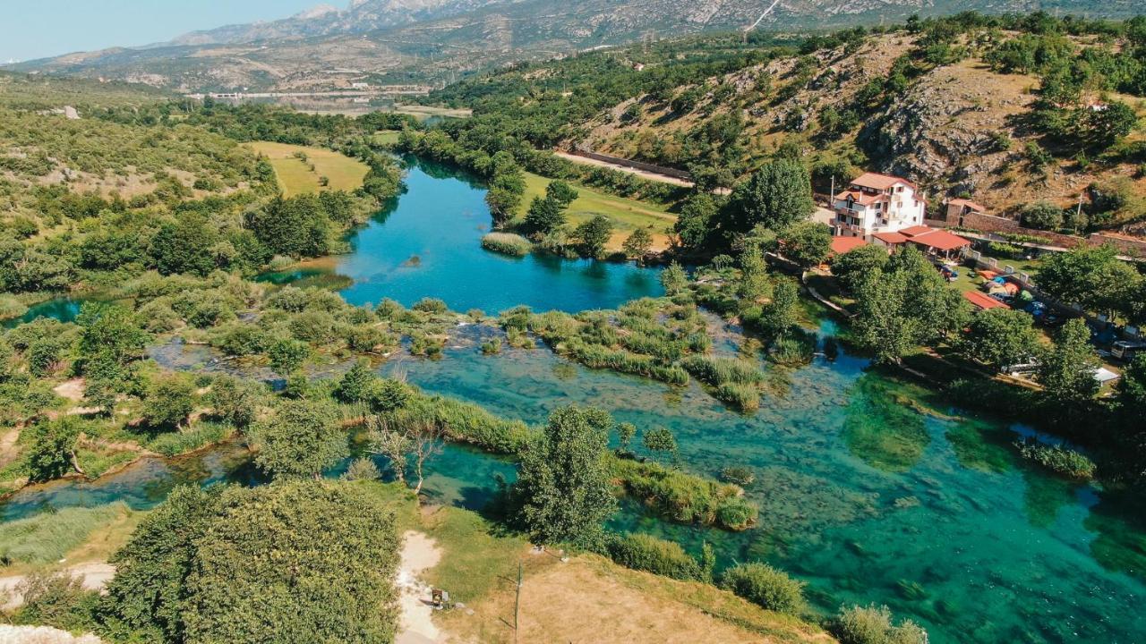 River Huts Zrmanja 奥布罗瓦茨 外观 照片