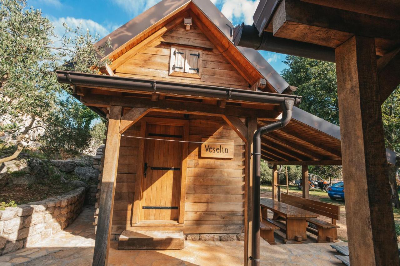 River Huts Zrmanja 奥布罗瓦茨 外观 照片