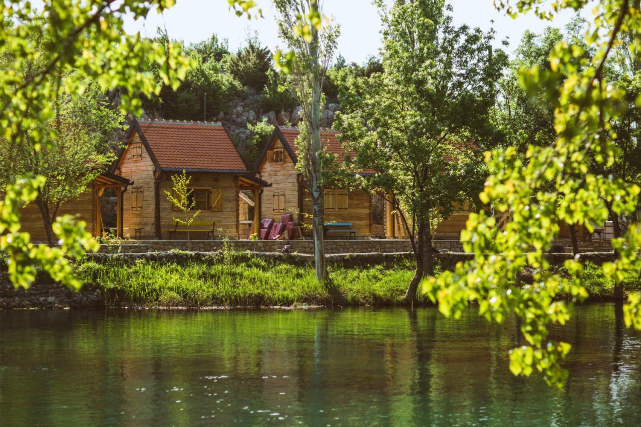 River Huts Zrmanja 奥布罗瓦茨 外观 照片