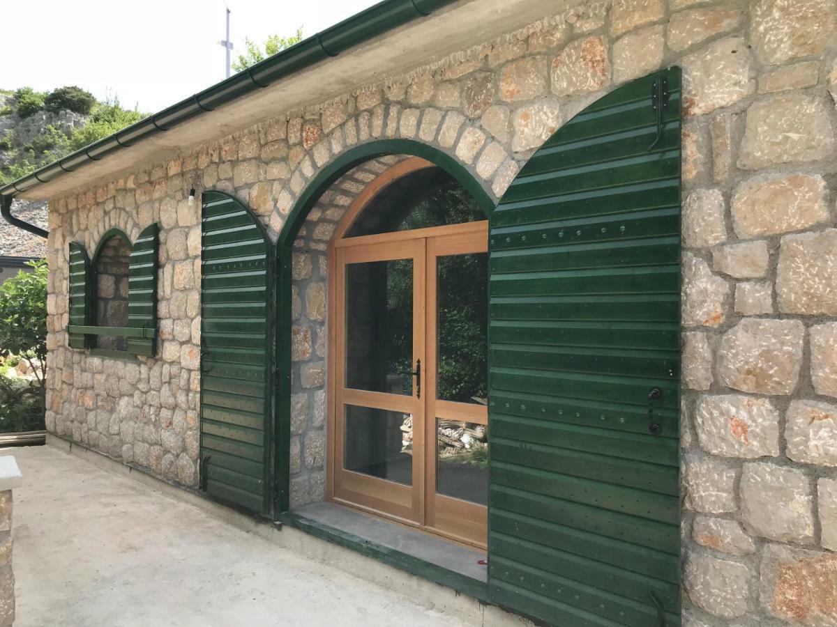 River Huts Zrmanja 奥布罗瓦茨 外观 照片